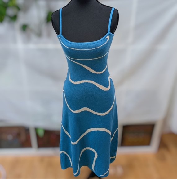 Rihoas / new with tags / Small / blue wavy dress - Picture 2 of 3